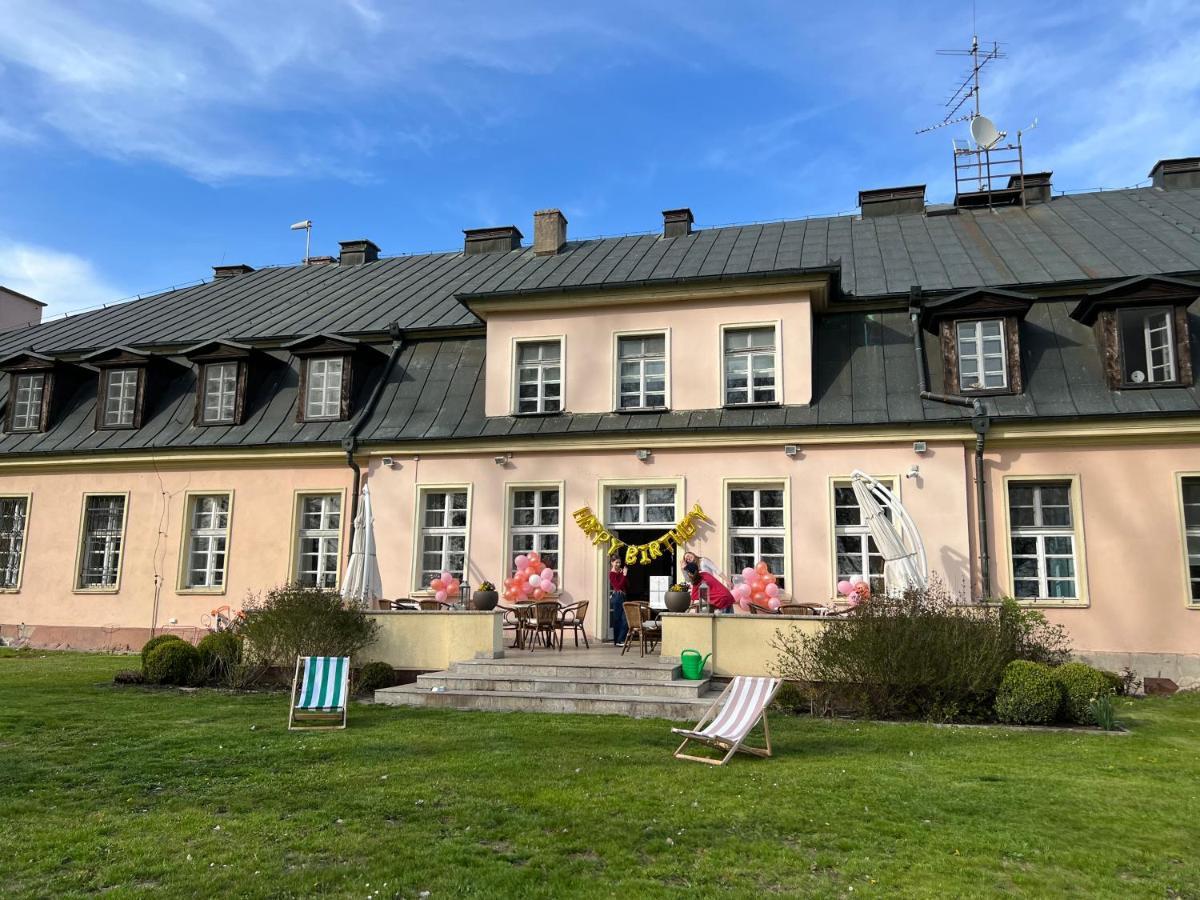 Dworek Bielin Exterior foto